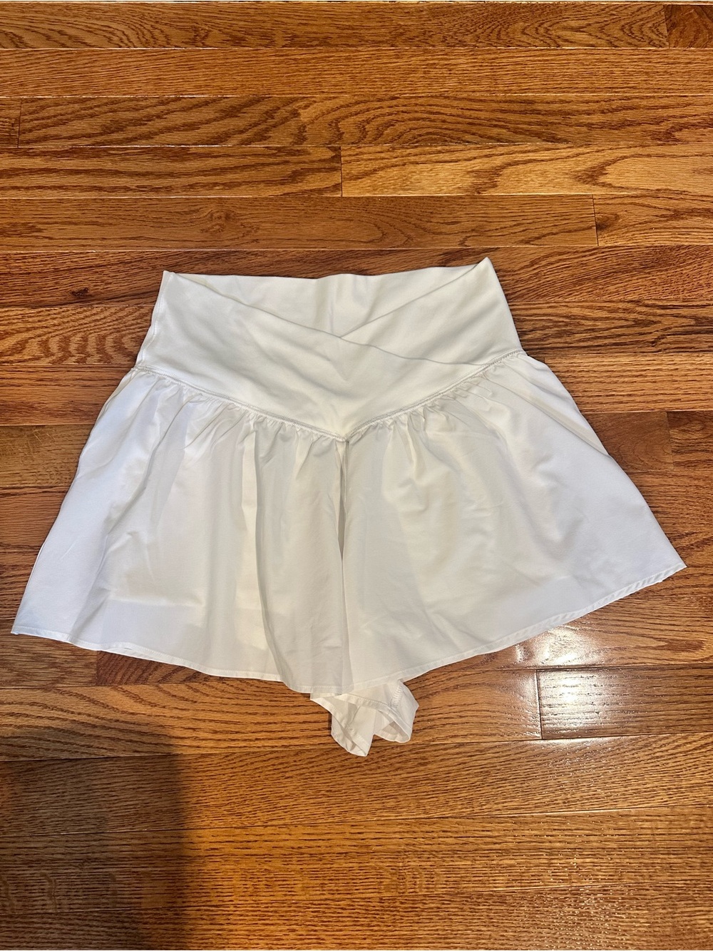 Aerie Women's White Flowy Skort Shorts
